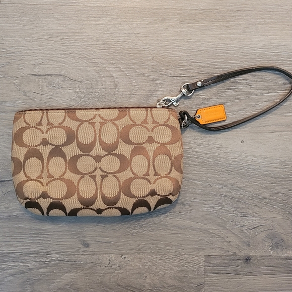 COACH Park Signature Mahogany Medium Wristlet - Picture 2 of 2
